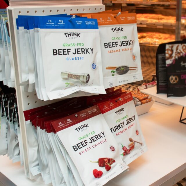Now at Pronto SAT! Already a favorite at our SFO marketplaces, @thinkjerky brings chef-crafted, high-protein snacks made with 100% grass-fed beef & free-range turkey. Gluten-free, paleo-friendly, non-GMO... healthy never tasted so good. 🙌
📍 Find them now at Pronto in @satairport Terminal B!
#pronto #prontoneighborhoodmarketplace #prontoprovisions #thinkjerky #glutenfree #SAT #SATairport #sanantonio #sanantoniointernationalairport #flysfo @flysfo @chefgalegand @hotdougs @masterofthesun